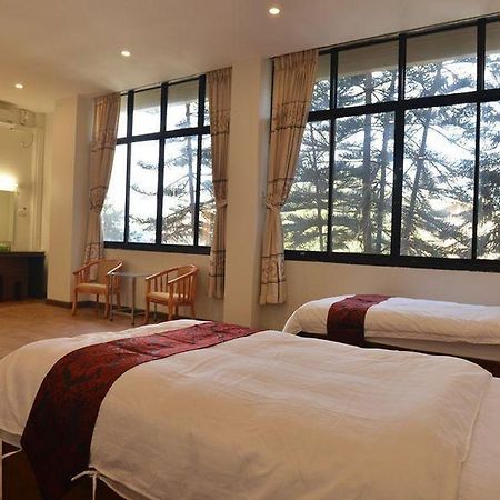 Hotel Myitkyinā Exteriér fotografie