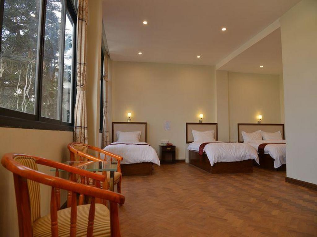 Hotel Myitkyinā Pokoj fotografie